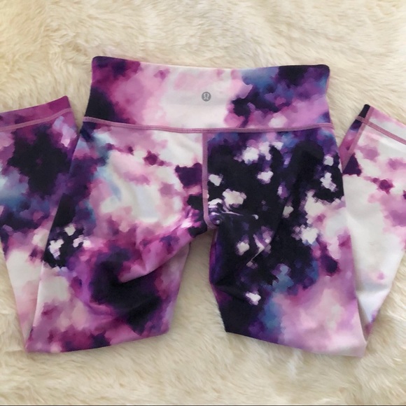 Lululemon Wunder Under Crop III
Blooming Pixie - Picture 7 of 8